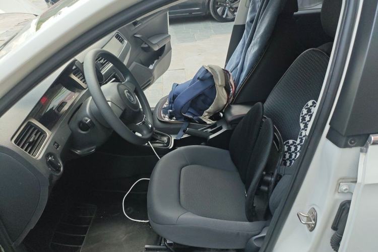 Used Volkswagen Santana 2015 1.6L Automatic Fashion Edition Left Front Seat