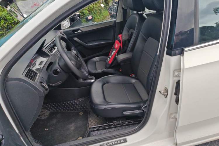Used Volkswagen Santana 2015 1.6L Automatic Comfort Edition Left Front Seat