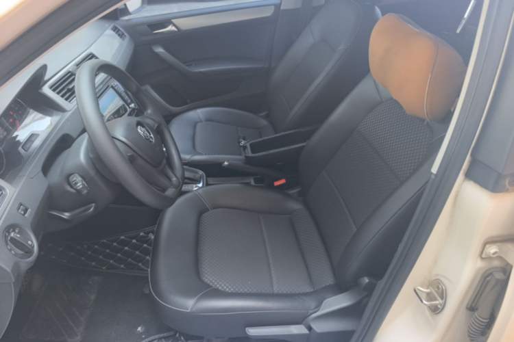 Used Volkswagen Santana 2015 Haval H6 1.6L Automatic Comfort Model Left Front Seat