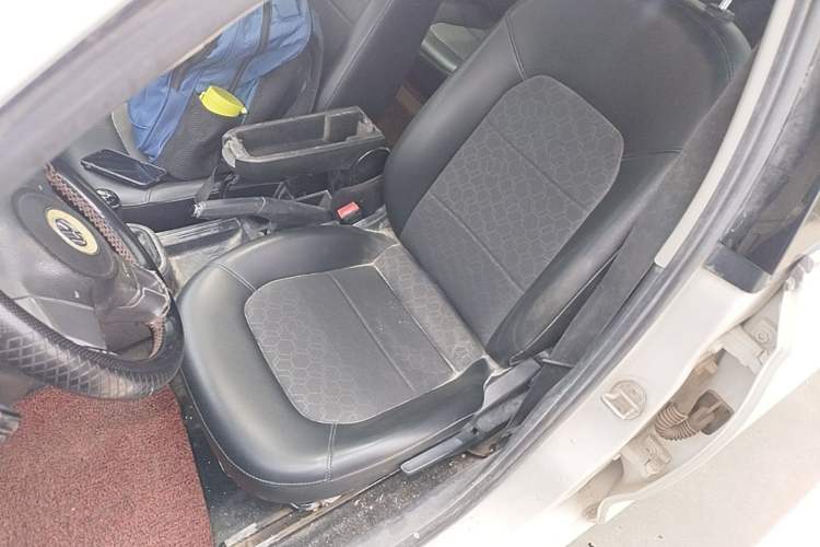 Used Volkswagen Santana 2015 1.6L Manual Comfort Edition Left Front Seat