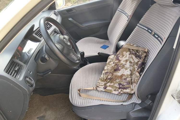 Used Volkswagen Santana 2015 1.6L Manual Fashion Edition Left Front Seat