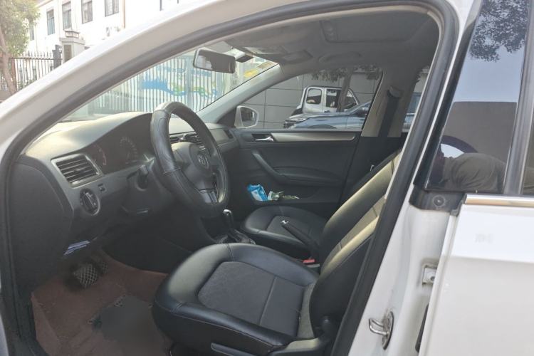 Used Volkswagen Santana 2015 1.6L Automatic Comfort Edition Left Front Seat