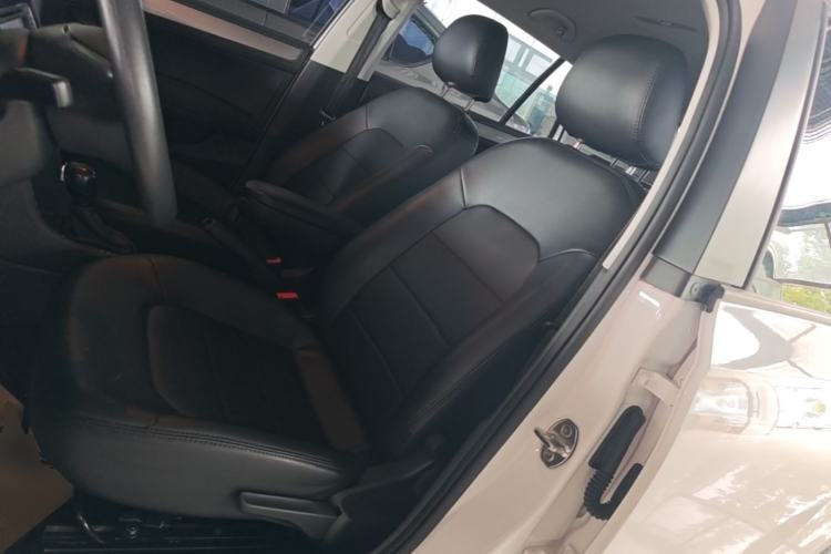 Used Volkswagen Santana 2015 Haval H6 1.6L Automatic Luxury Model Left Front Seat