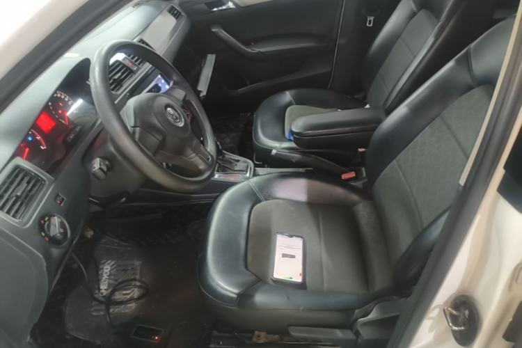Used Volkswagen Santana 2015 1.6L Automatic Comfort Edition Left Front Seat