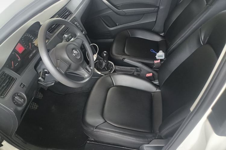 Used Volkswagen Santana 2015 1.6L Manual Fashion Edition Left Front Seat