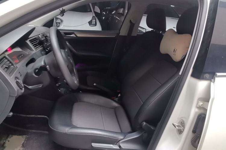 Used Volkswagen Santana 2015 1.6L Manual Comfort Edition Left Front Seat