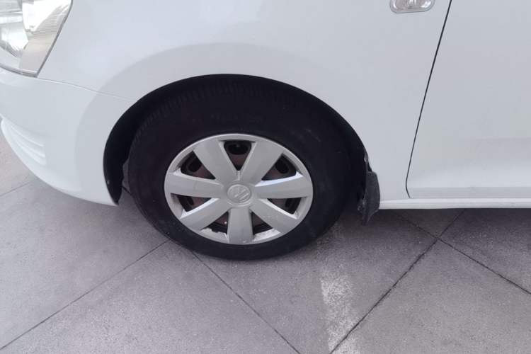 Used Volkswagen Santana 2015 1.6L Manual Fashion Edition Left Front Wheel Hub