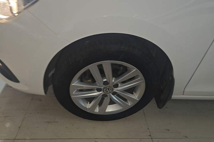 Used Volkswagen Santana 2015 Haval H6 1.6L Automatic Comfort Model Left Front Wheel Hub