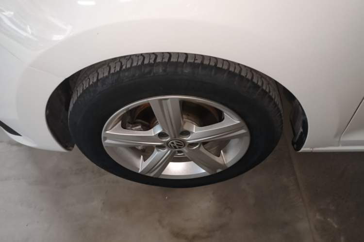 Used Volkswagen Santana 2015 Haval H6 1.6L Automatic Luxury Model Left Front Wheel Hub