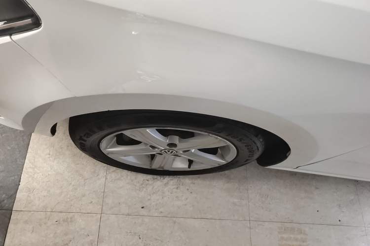Used Volkswagen Santana 2015 Haval H6 1.6L Automatic Luxury Model Left Front Wheel Hub