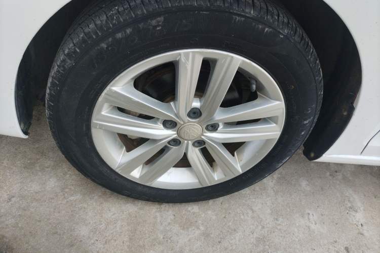 Used Volkswagen Santana 2015 Haval H9 1.6L Manual Comfort Edition Left Front Wheel Hub