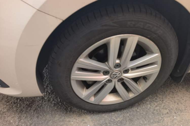 Used Volkswagen Santana 2015 Haval H6 1.6L Automatic Comfort Model Left Front Wheel Hub