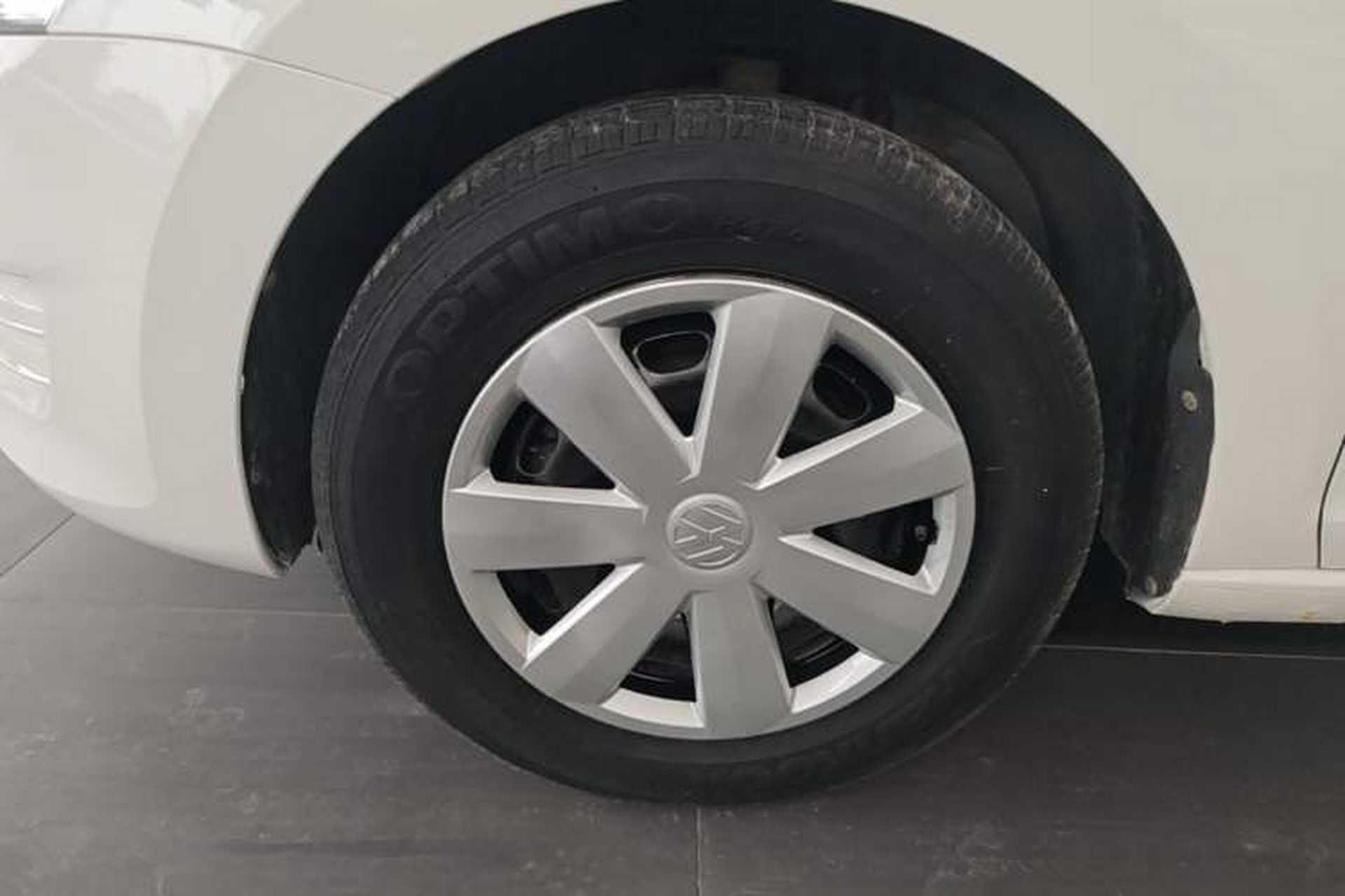 Used Volkswagen Santana 2015 1.6L Manual Fashion Edition Left Front Wheel Hub