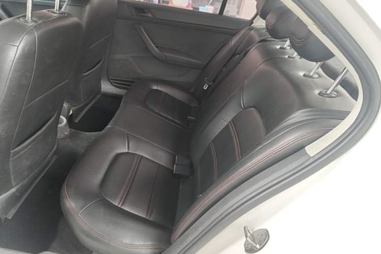 Used Volkswagen Santana 2015 1.4L Manual Fashion Edition Left Rear Seat