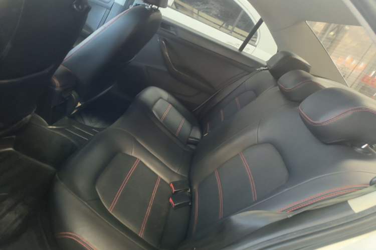 Used Volkswagen Santana 2015 1.4L Manual Fashion Edition Left Rear Seat