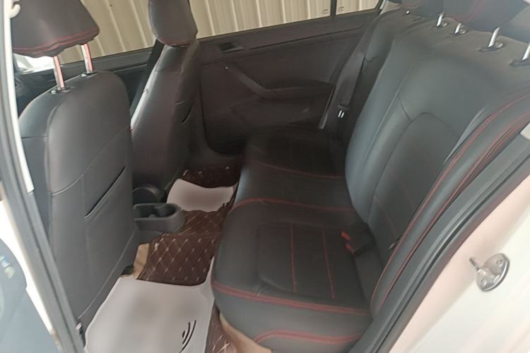 Used Volkswagen Santana 2015 1.4L Manual Fashion Edition Left Rear Seat