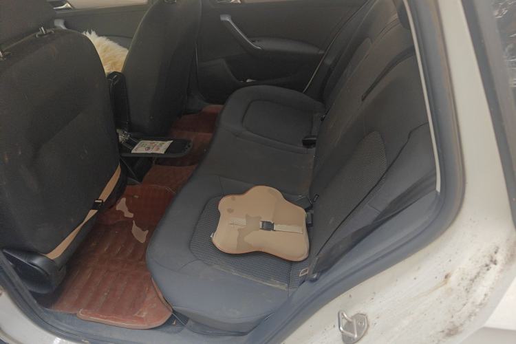 Used Volkswagen Santana 2015 Haval H6 1.6L Automatic Luxury Model Left Rear Seat