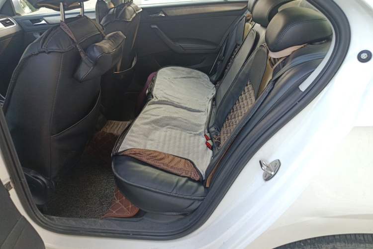 Used Volkswagen Santana 2015 1.6L Automatic Comfort Edition Left Rear Seat