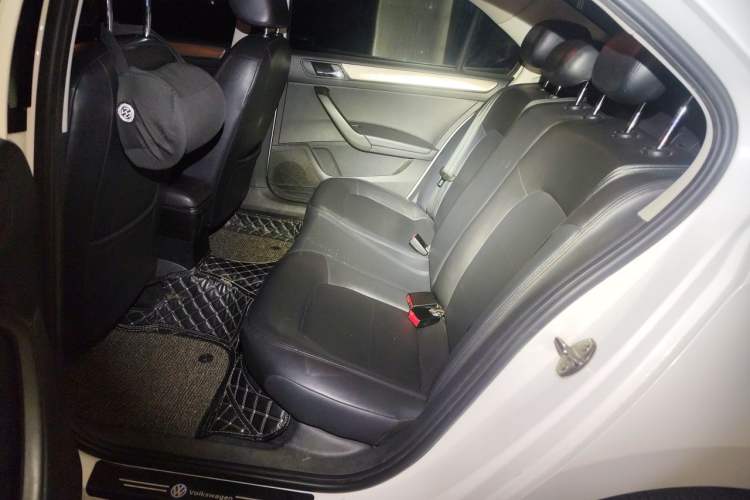 Used Volkswagen Santana 2015 1.6L Manual Comfort Edition Left Rear Seat