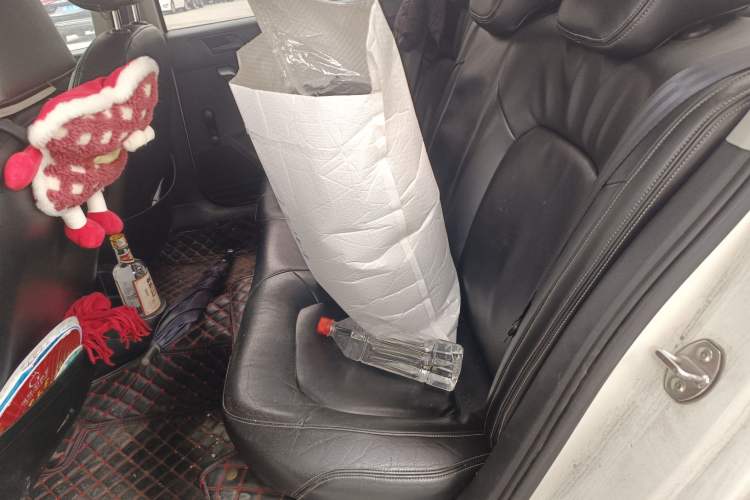Used Volkswagen Santana 2015 1.6L Manual Fashion Edition Left Rear Seat