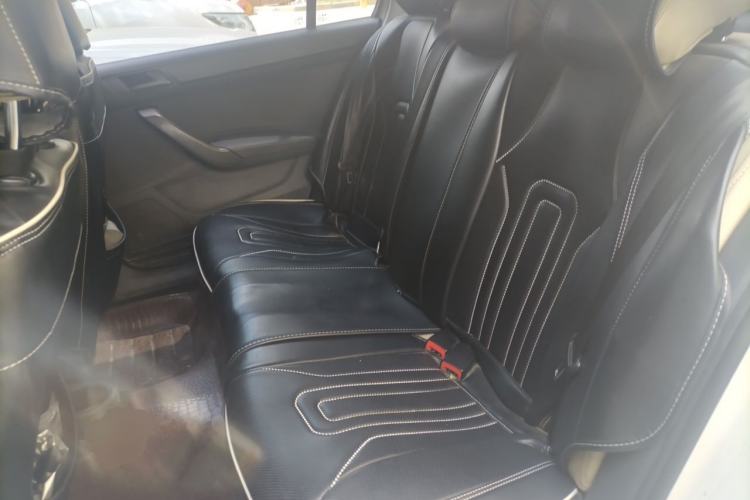 Used Volkswagen Santana 2015 1.6L Manual Fashion Edition Left Rear Seat