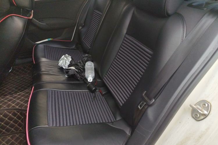 Used Volkswagen Santana 2015 HaoNa 1.6L Manual Fashion Edition Left Rear Seat