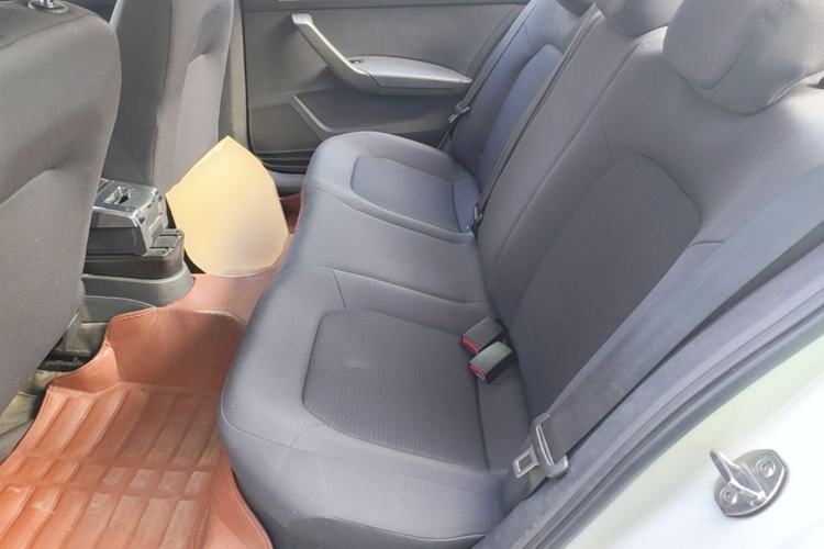 Used Volkswagen Santana 2015 1.4L Manual Fashion Edition Left Rear Seat