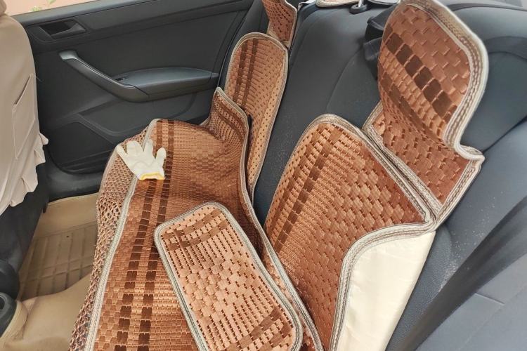 Used Volkswagen Santana 2015 1.6L Automatic Fashion Edition Left Rear Seat