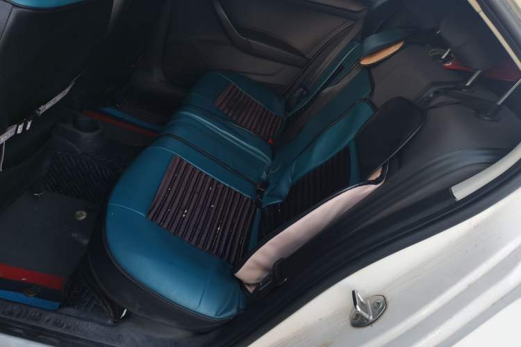 Used Volkswagen Santana 2015 1.6L Manual Fashion Edition Left Rear Seat