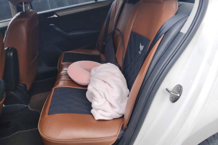 Used Volkswagen Santana 2015 1.6L Manual Comfort Edition Left Rear Seat