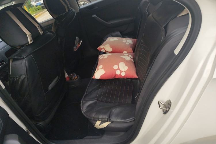 Used Volkswagen Santana 2015 1.6L Automatic Fashion Edition Left Rear Seat