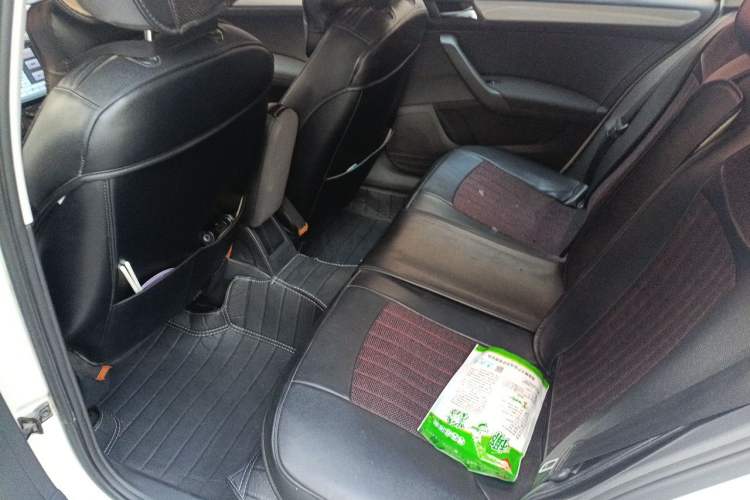 Used Volkswagen Santana 2015 Haval H6 1.6L Automatic Luxury Model Left Rear Seat