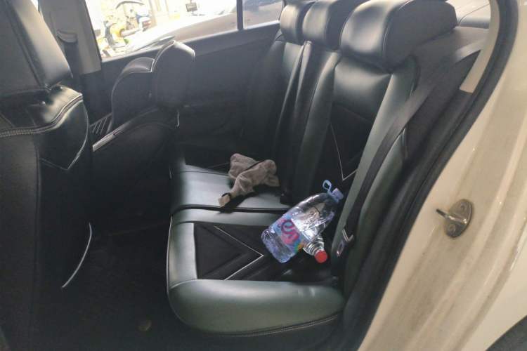 Used Volkswagen Santana 2015 1.6L Manual Fashion Edition Left Rear Seat