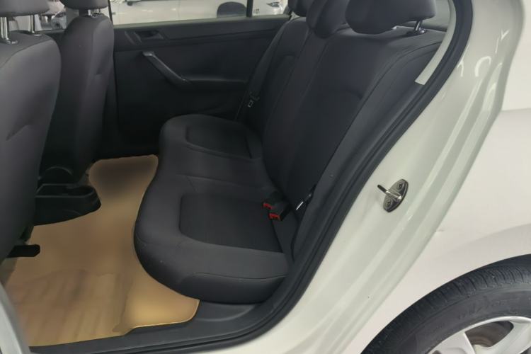 Used Volkswagen Santana 2015 1.6L Manual Fashion Edition Left Rear Seat