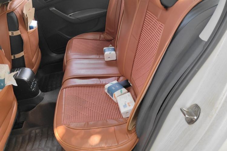 Used Volkswagen Santana 2015 1.6L Manual Fashion Edition Left Rear Seat