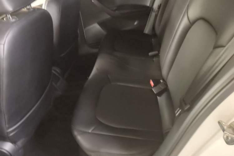 Used Volkswagen Santana 2015 Haval H6 1.6L Automatic Luxury Model Left Rear Seat