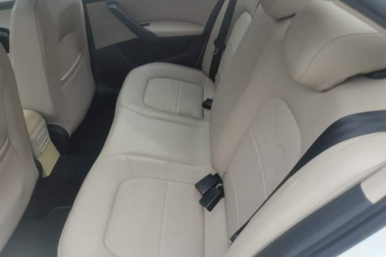 Used Volkswagen Santana 2015 1.6L Automatic Comfort Edition Left Rear Seat