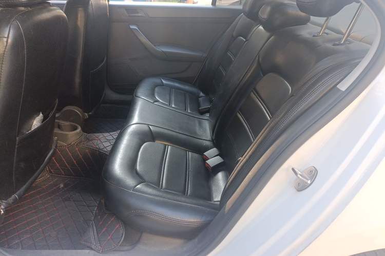 Used Volkswagen Santana 2015 1.6L Manual Fashion Edition Left Rear Seat