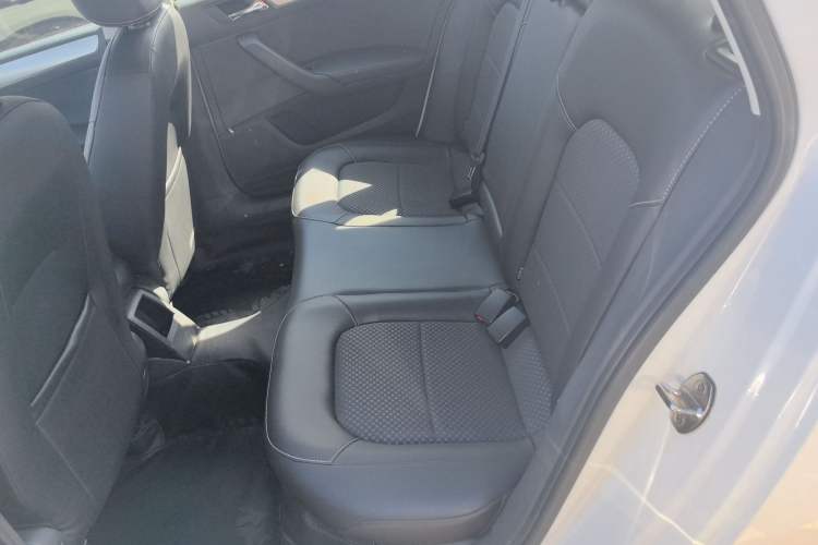 Used Volkswagen Santana 2015 Haval H6 1.6L Automatic Comfort Model Left Rear Seat