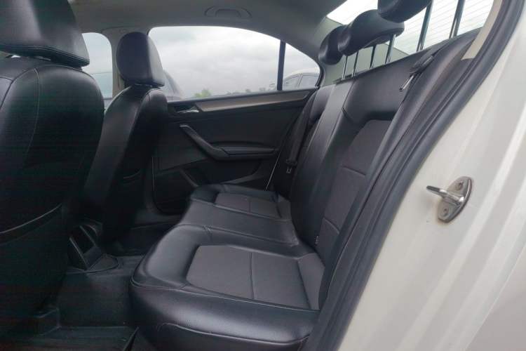 Used Volkswagen Santana 2015 1.4L Manual Comfort Edition Left Rear Seat
