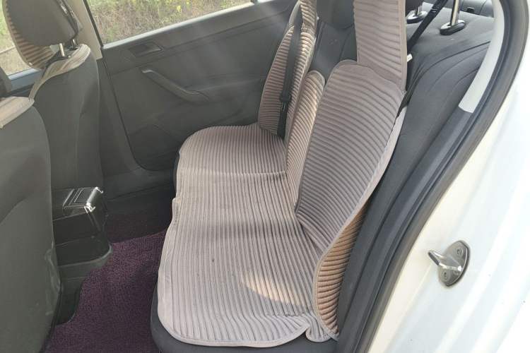Used Volkswagen Santana 2015 1.6L Manual Fashion Edition Left Rear Seat