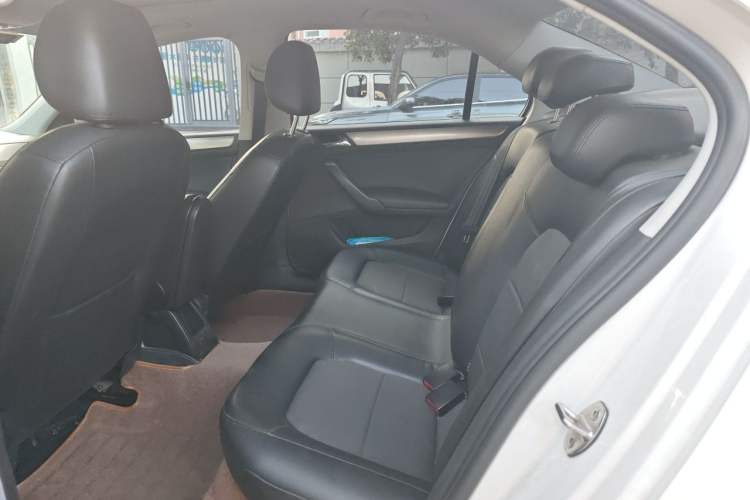 Used Volkswagen Santana 2015 1.6L Automatic Comfort Edition Left Rear Seat