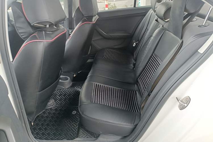 Used Volkswagen Santana 2015 1.4L Manual Fashion Edition Left Rear Seat