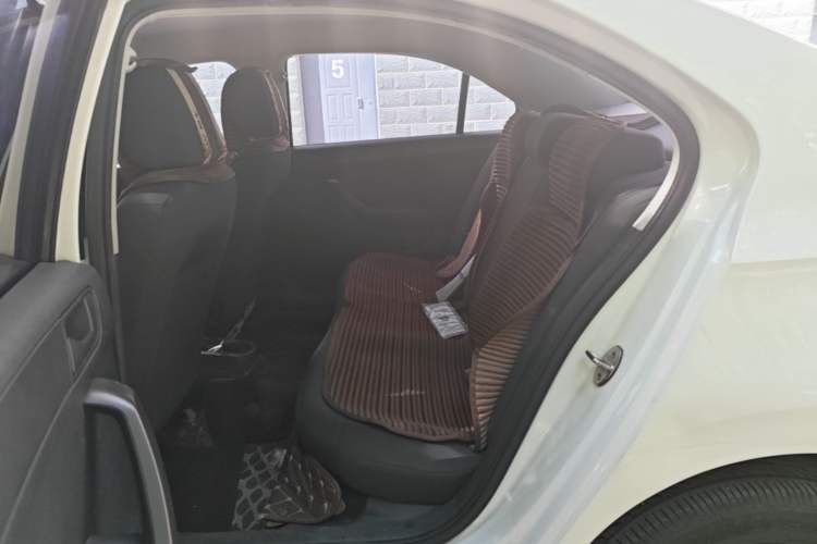 Used Volkswagen Santana 2015 1.4L Manual Fashion Edition Left Rear Seat