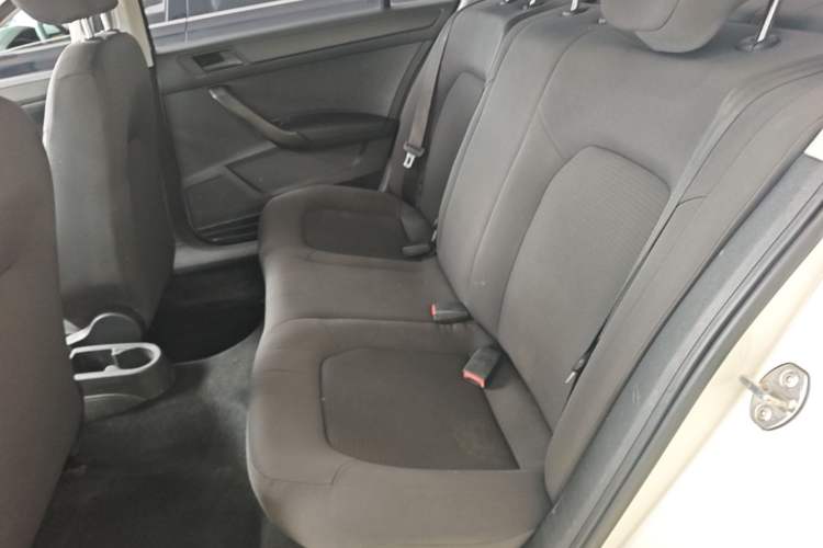Used Volkswagen Santana 2015 1.6L Manual Fashion Edition Left Rear Seat