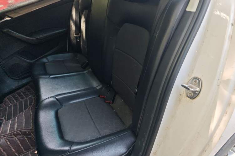 Used Volkswagen Santana 2015 1.6L Manual Comfort Edition Left Rear Seat