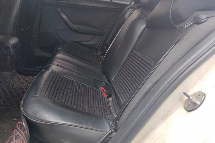 Used Volkswagen Santana 2015 1.6L Manual Fashion Edition Left Rear Seat