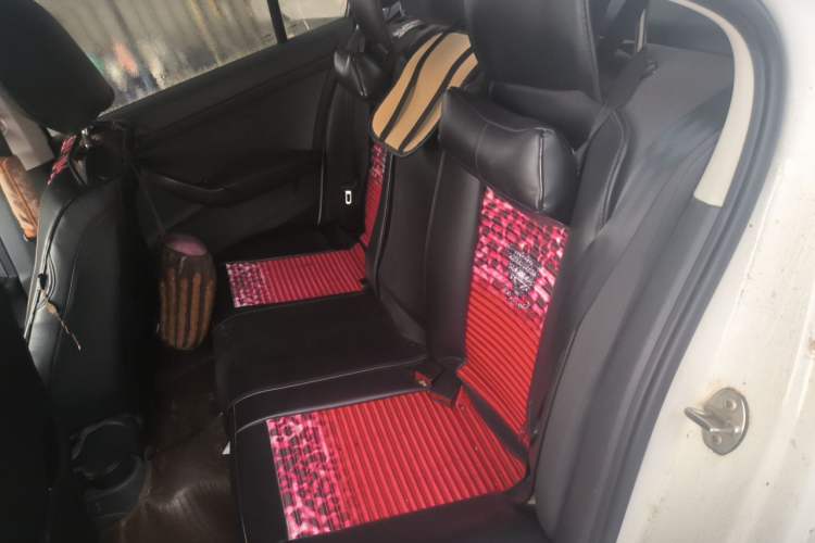 Used Volkswagen Santana 2015 1.6L Manual Fashion Edition Left Rear Seat