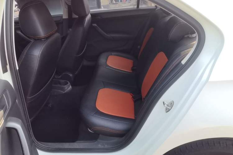 Used Volkswagen Santana 2015 1.4L Manual Fashion Edition Left Rear Seat