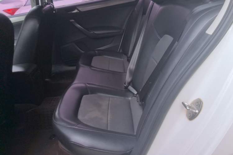 Used Volkswagen Santana 2015 1.6L Manual Comfort Edition Left Rear Seat